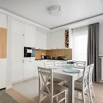 Bielany Spacious By Bookinghost Warszawa