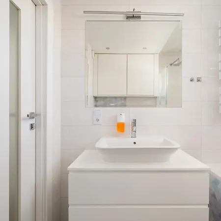 Appartement Bielany Spacious By Bookinghost
