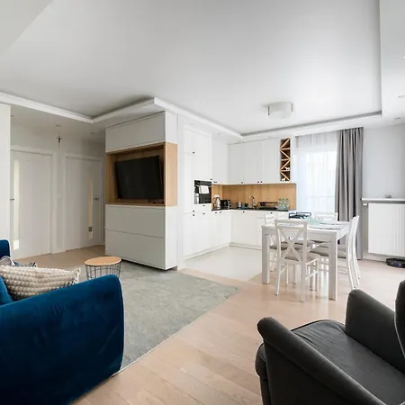 Bielany Spacious By Bookinghost Apartment *