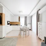 Apartment Bielany Spacious By Bookinghost Warsaw